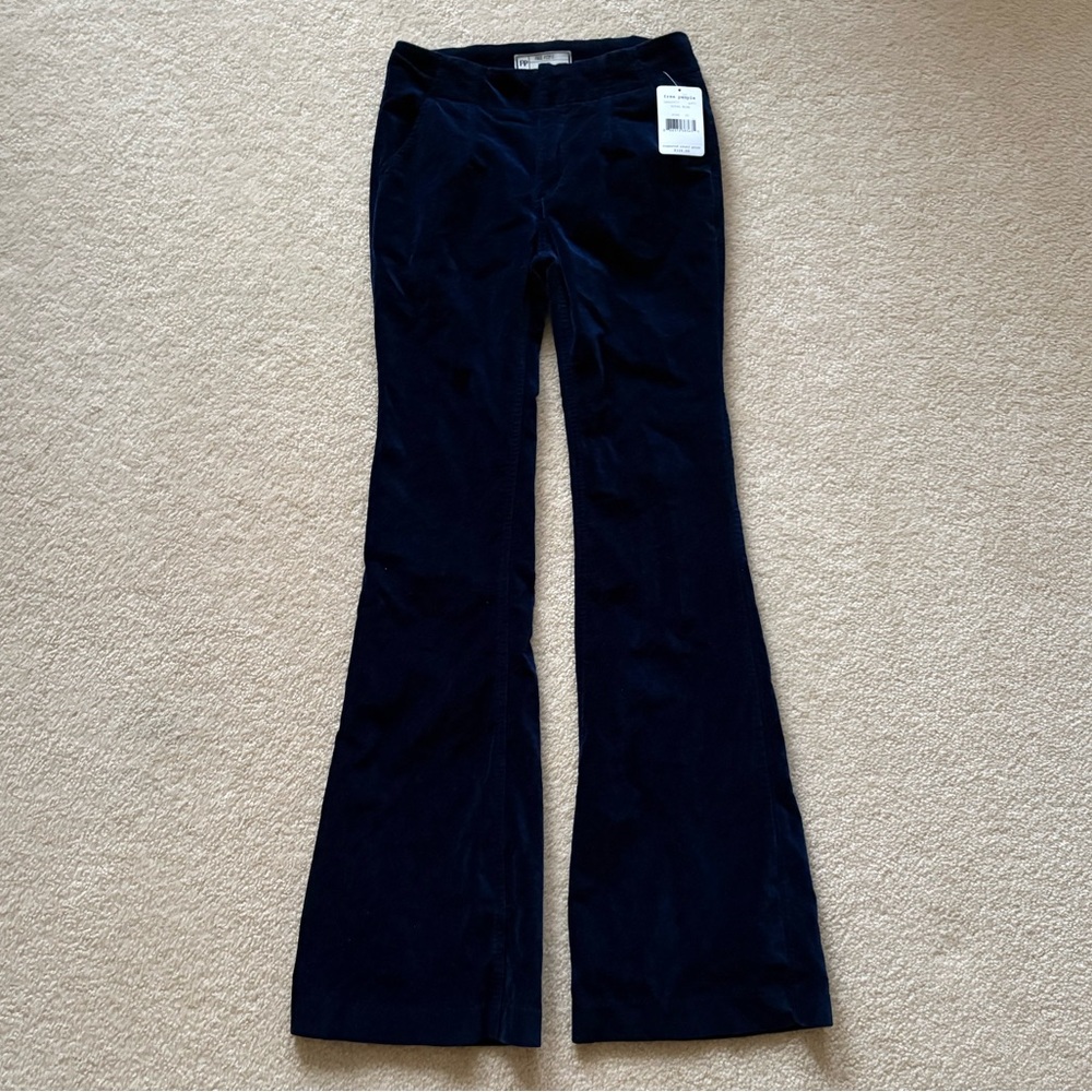 NWT Free People Women's Oxanna Stretch Velvet Flared Pants. Size 25. - Picture 2 of 5